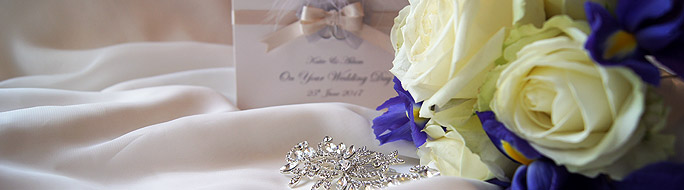 wedding card with bridal bouquet